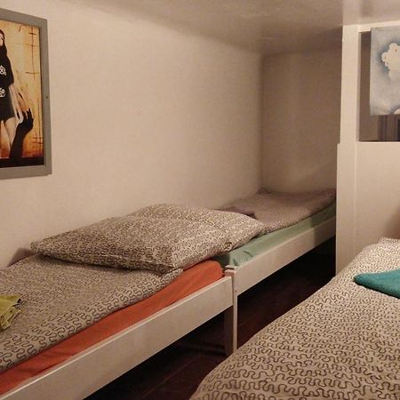Prague "Above Train Central" Hostel Exterior foto